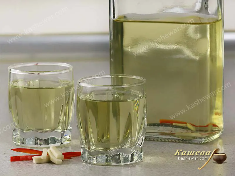 Khrenovukha with Quince and Hot Pepper – recipe with photo, drinks