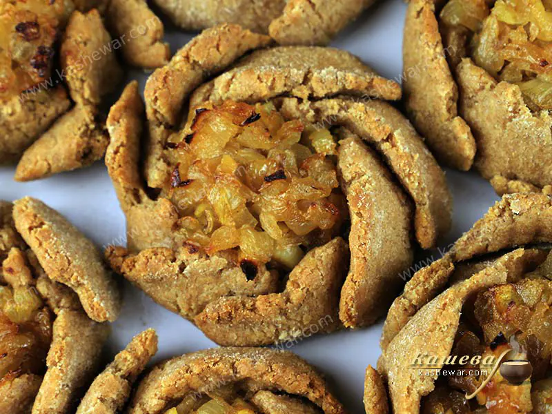 Knysh with fried onions – recipe with photo, Ukrainian cuisine
