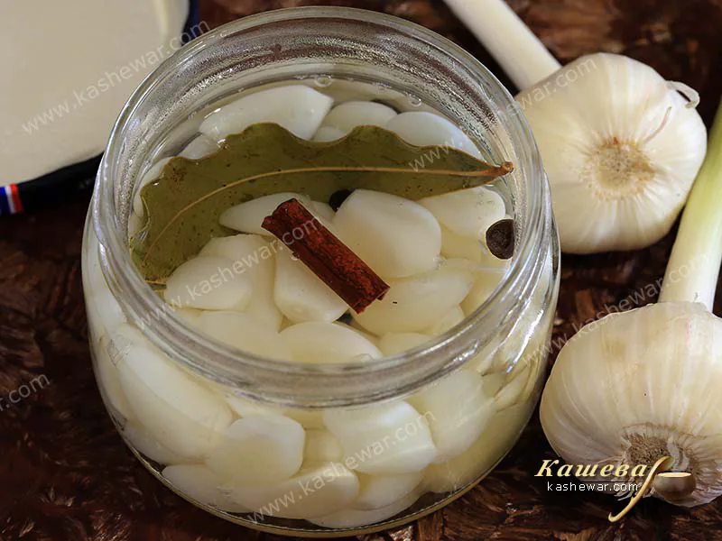 Часник маринований – рецепт з фото, вірменська кухня