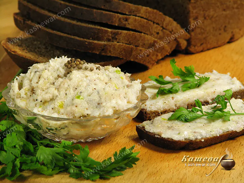 Сало з часником та коріандром – рецепт з фото, українська кухня