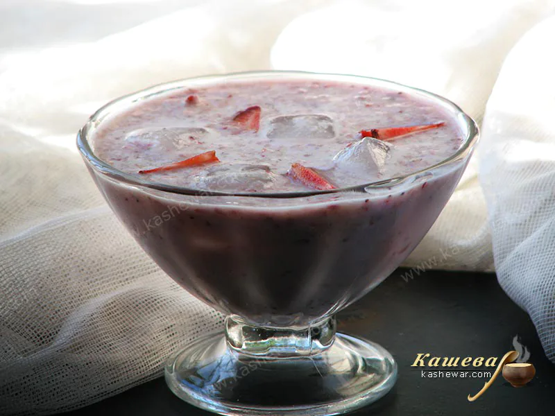 Smoothie with banana and strawberry – recipe with photo, american cuisine