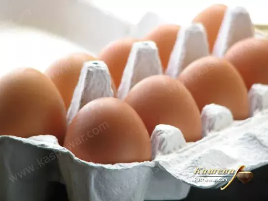 Chicken eggs on the kitchen table