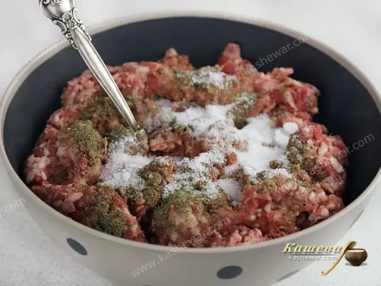 Fresh pork mince
