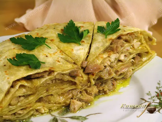 Млинці з тесту варха з курятиною – рецепт з фото, марокканська кухня