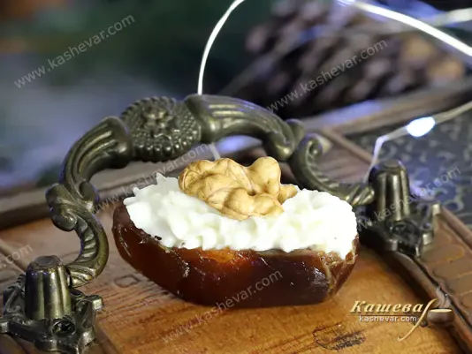 Фініки, начинені маскарпоне та горіхами – рецепт з фото, італійська кухня