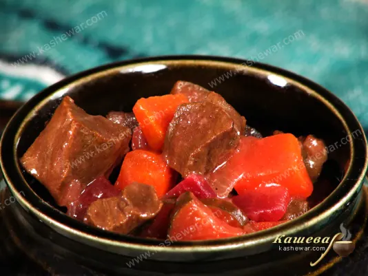 Говяжье сердце, тушеное с овощами – рецепт с фото, белорусская кухня
