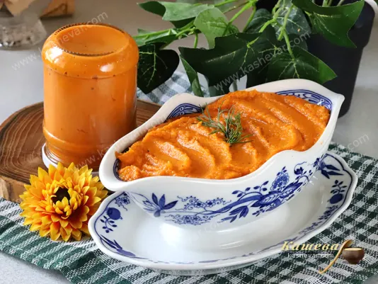Кабачкова ікра з гострим перцем – українська кухня