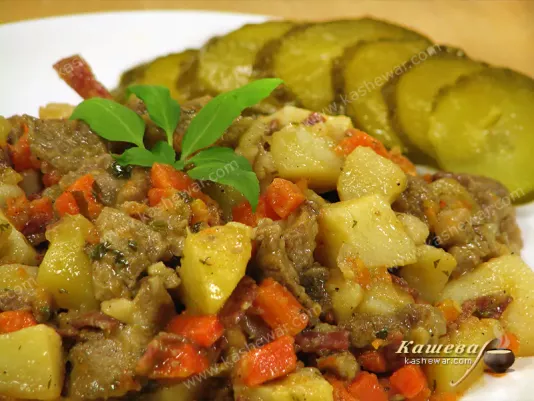 Піджарка з м'яса та овочів (Pyttipanna) – рецепт з фото, шведська кухня