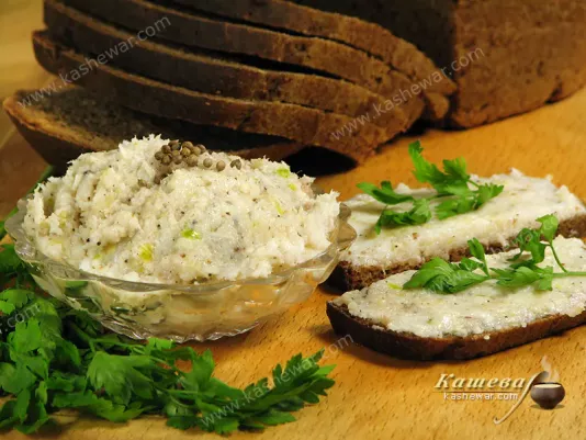 Сало з часником та коріандром – рецепт з фото, українська кухня