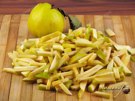 Quince, chopped for liquor