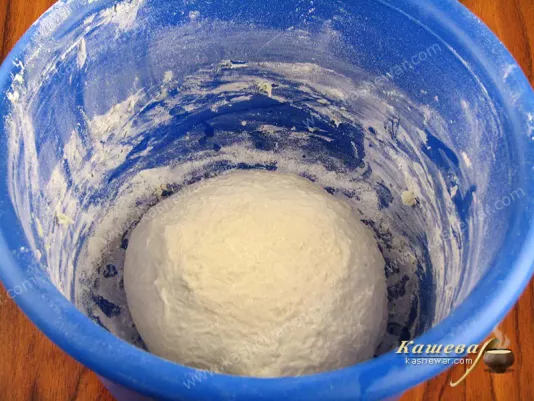 Set the baguette dough aside to heat.