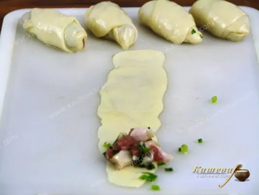 Rolled dough with stuffing