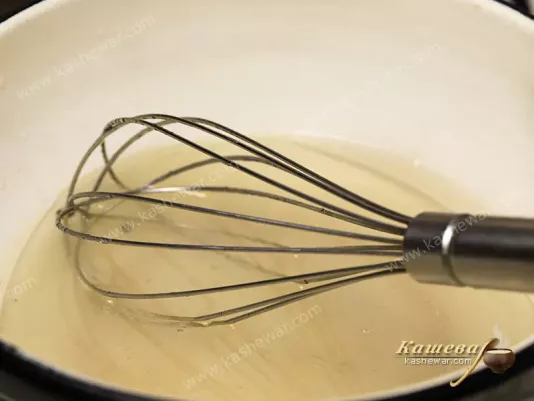 Растительное масло с водой