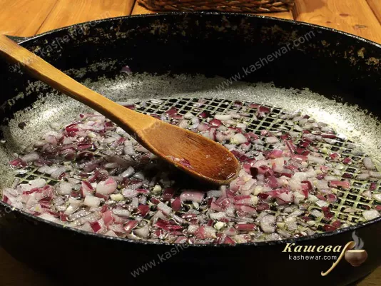 Pan fried purple onion