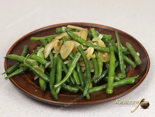 Garlic green beans