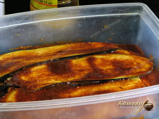 Marinating eggplant for chips