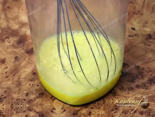 Whipped egg yolks
