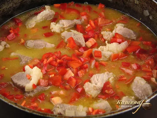 Pork with vegetables in broth