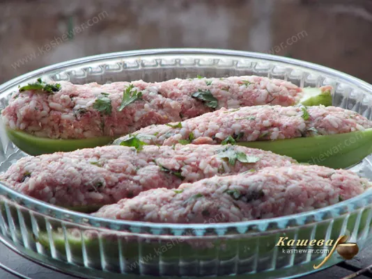 Baking stuffed zucchini