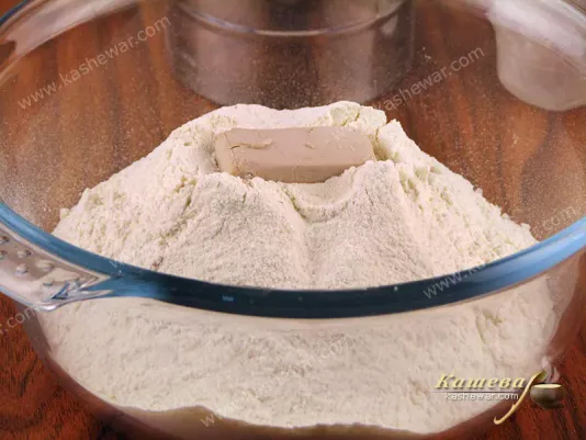 Mix flour with yeast