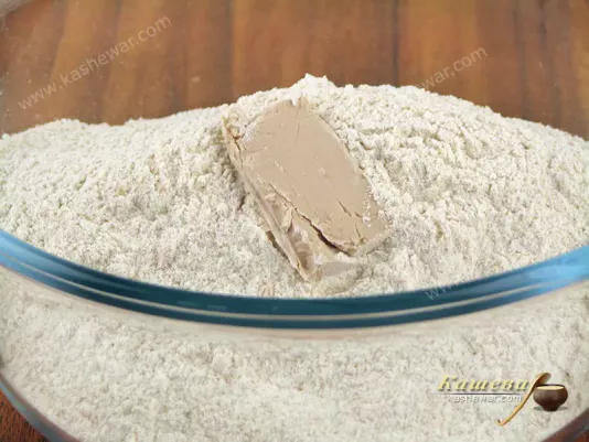 Grinding yeast with whole grain flour