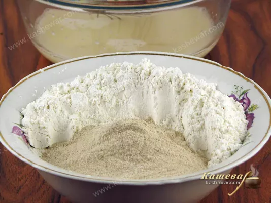 Mixing wheat and buckwheat flour for bread