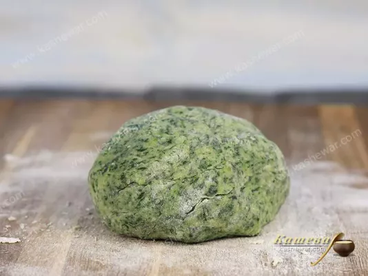Картопляне тісто зі шпинатом
