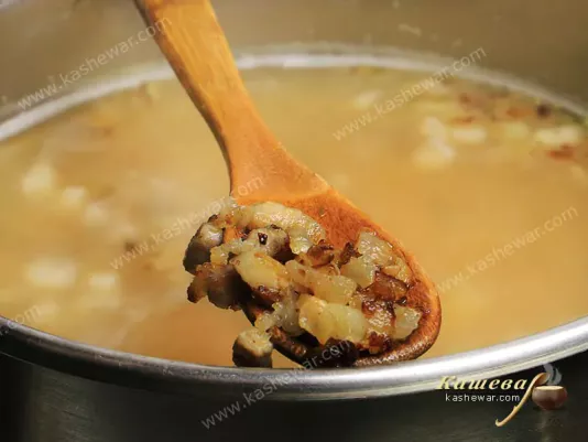 Bacon in pea soup