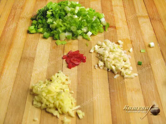 Minced ginger, onion, pepper and garlic