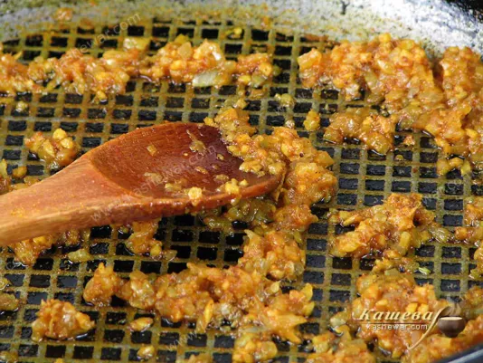 Curry sauce cooking