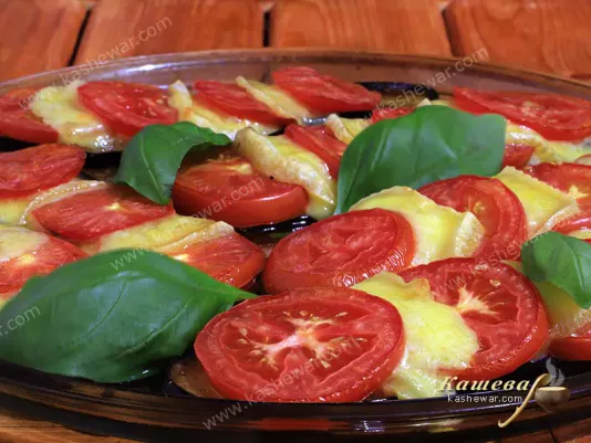Eggplant and tomato gratin