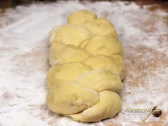 Плетена коса з тіста