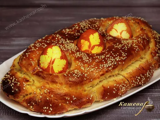 Грецький великодній хліб