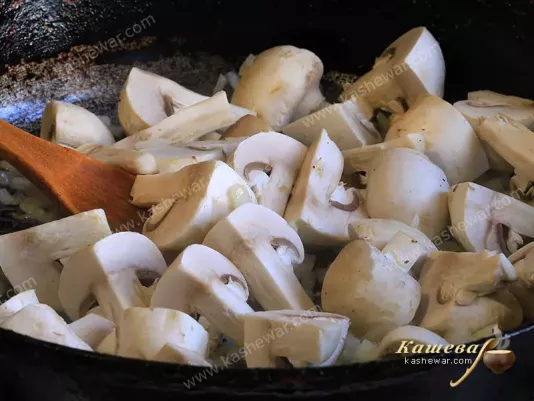 Mushrooms with onions
