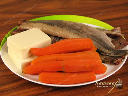 Preparation of products for snack caviar from herring