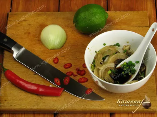 Preparing the sauce for potato pancakes