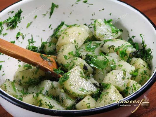 Potatoes with herbs