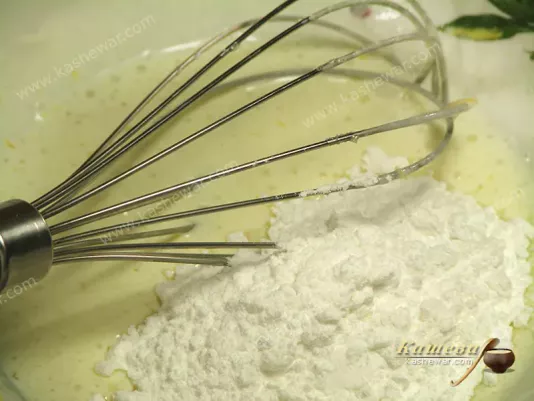 Whipping cream for cupcakes