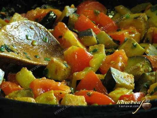Adding spices to hacilim pilpel