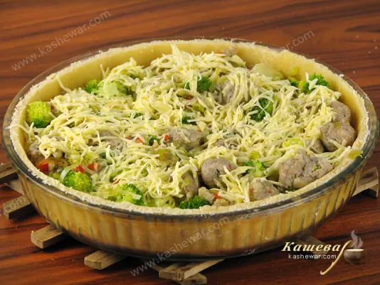 Pour filling over pastry and sprinkle with cheese