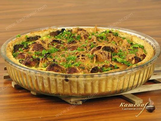 When serving, sprinkle the open pie with finely chopped greens
