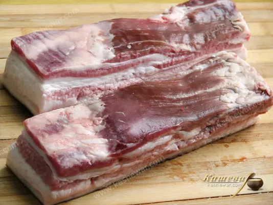 Preparing pork belly for smoking