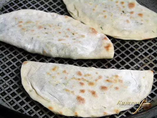 Frying kutabs