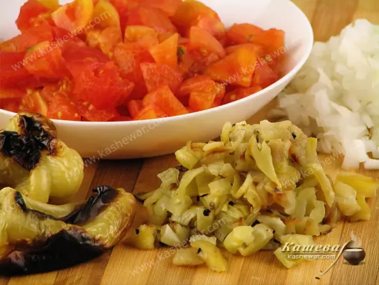 Peeled tomatoes and peeled peppers