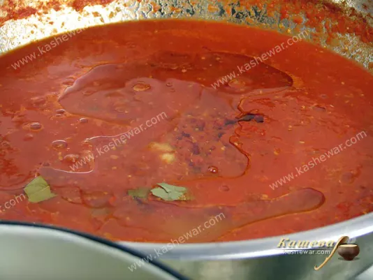 Tomatoes with spices