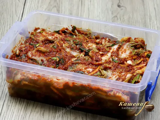 Kimchi with radish