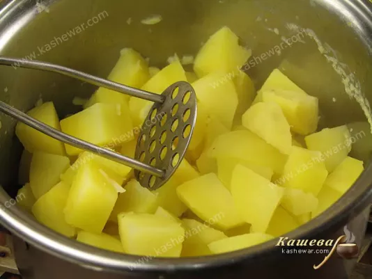 Potato cooked for mashing