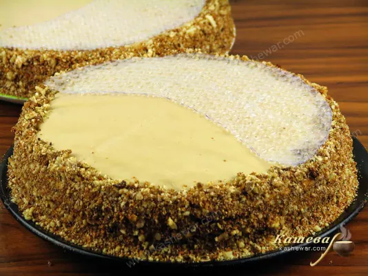 Cake decoration