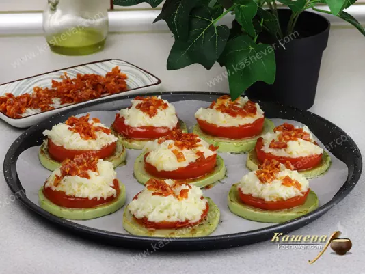 Мини-пицца из кабачков