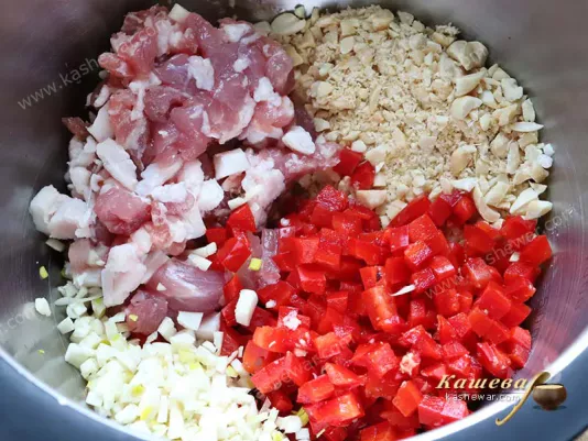 Подготовка продуктов для рулета